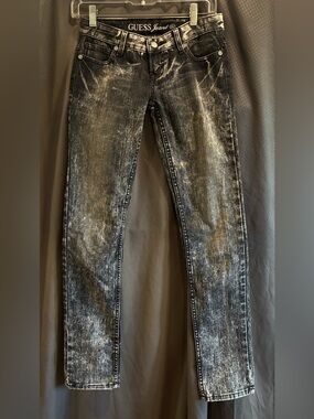 Vintage GUESS Women’s Black Acid-Washed Foxy Skinny Leg Jeans; Size 24